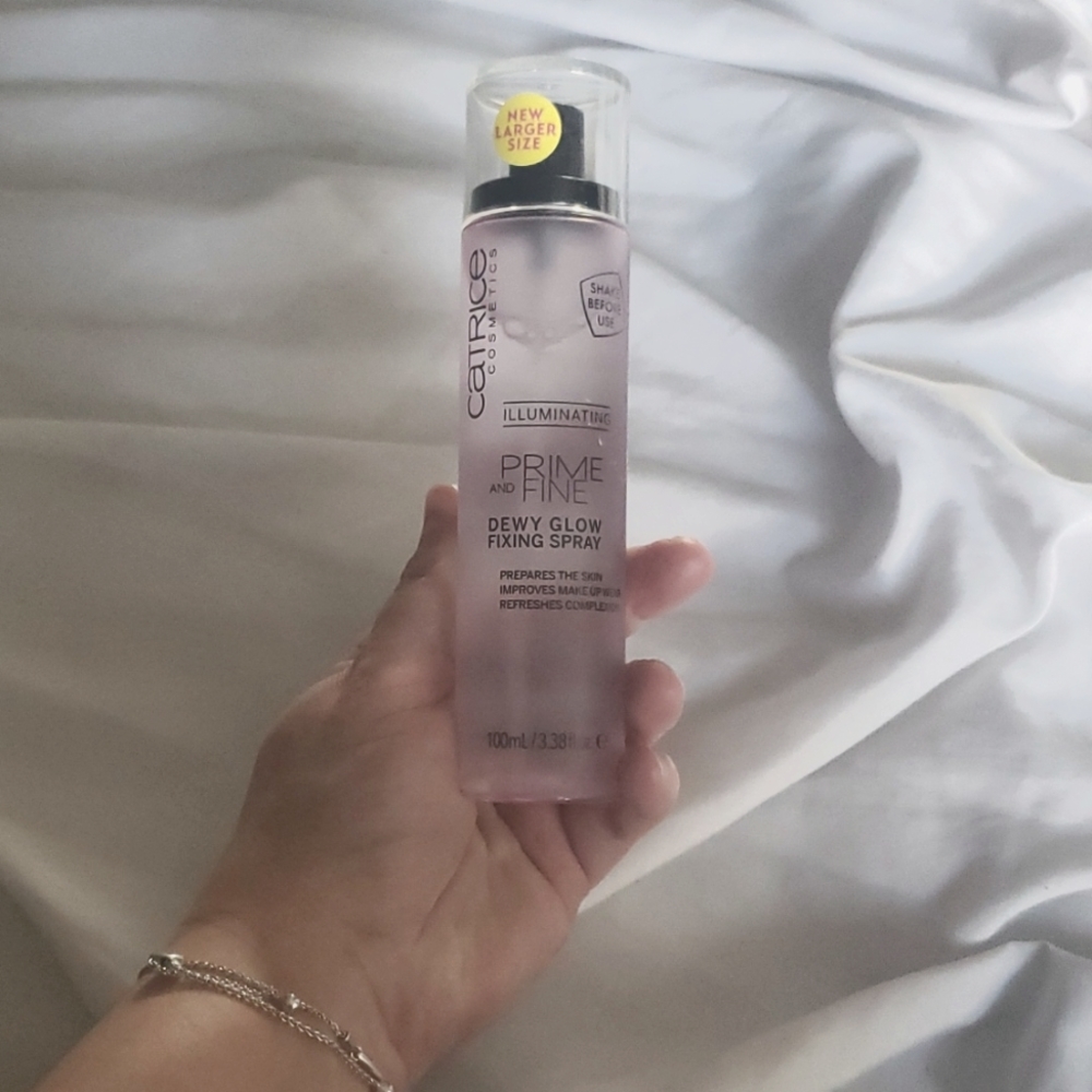 Prime and Fine Dewy Glow Fixing Spray